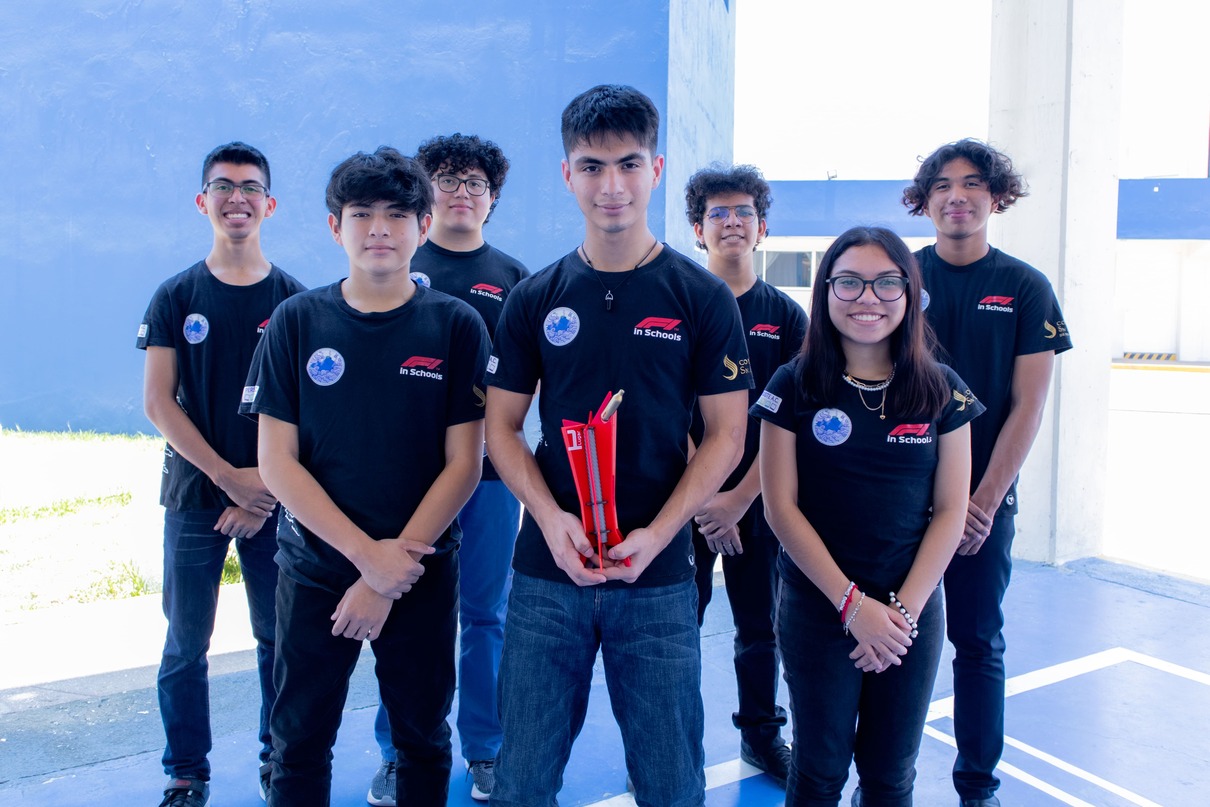 Colegio Sn Angel Coatza Gana 2do Lugar Regional en F1 in Schools
