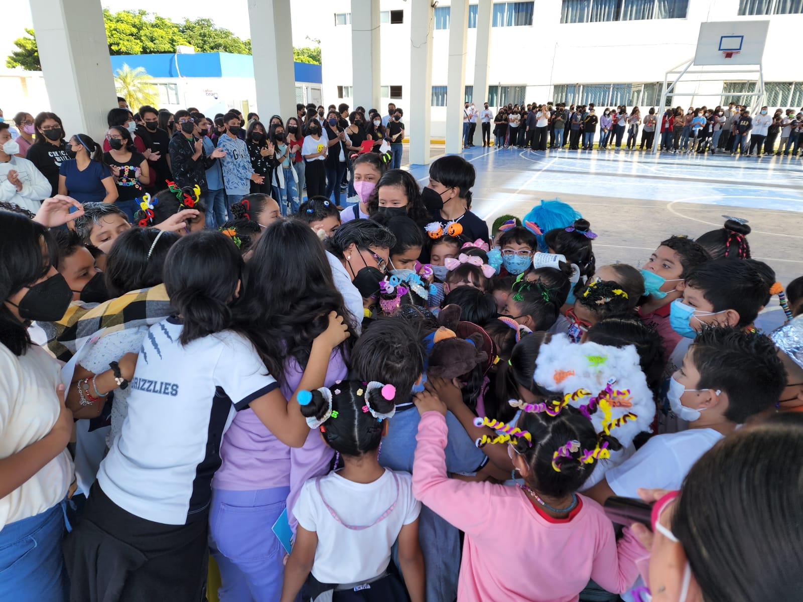 Comunidad CSA Coatzacoalcos organiza emotiva despedida para Miss Lulu