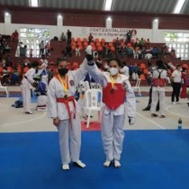 ¡Estudiante Grizzly obtuvo medalla de oro en la competencia DUALMEET de Tae Kwon Do.