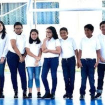 TOMA FOTOGRÁFICA PARA GRADUADOS SEXTO DE PRIMARIA