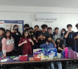 Estudiantes de CSA Coatzacoalcos participan en campaña invernal Abrigando con amor 